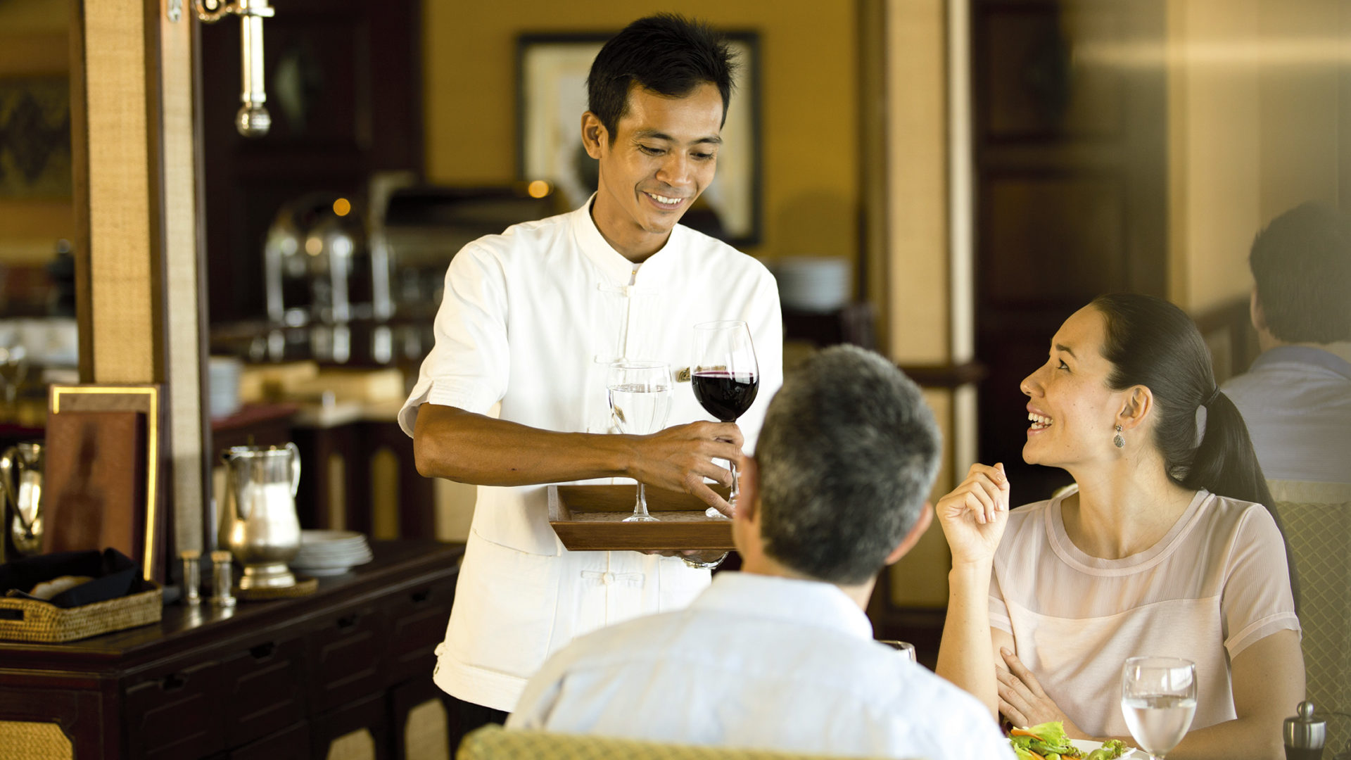 belmond road to mandalay