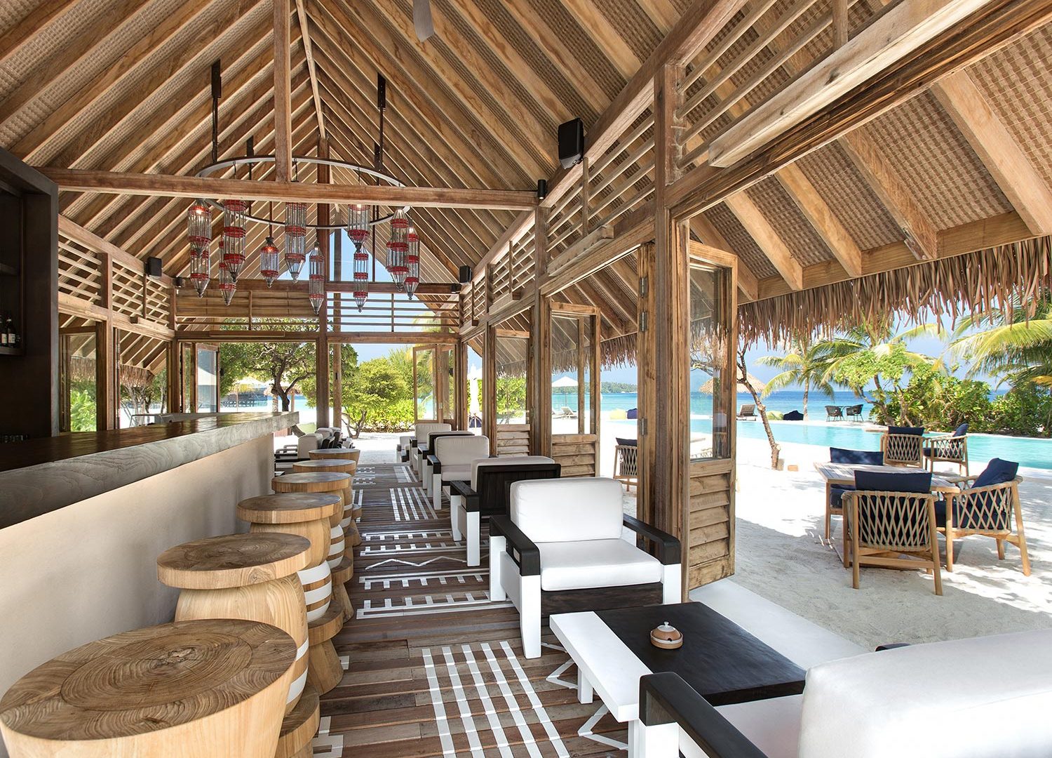 Bru & Bru agencia de viajes exclusivos, Como Cocoa Island en Maldivas, water villas, Faru Bar