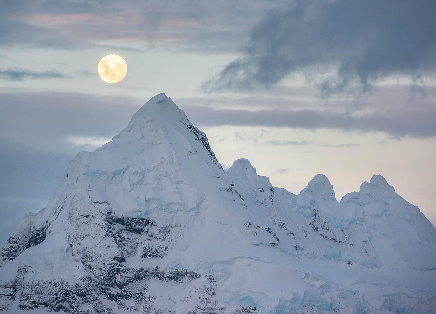 Bru & Bru: aero crucero Antarctica XXI en la Antártida, paisaje antártico, montañas