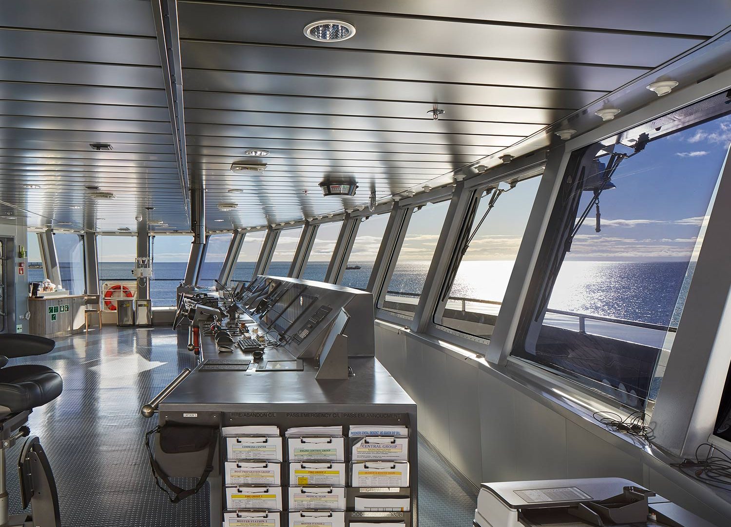 Bru & Bru: aero crucero Antarctica XXI en la Antártida, vistas desde el puente de mando