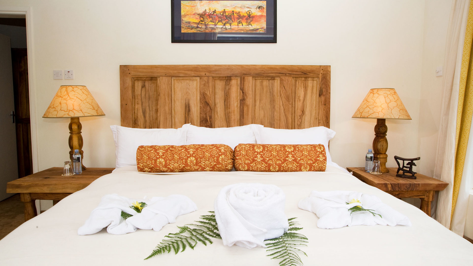 clouds mountain gorilla lodge