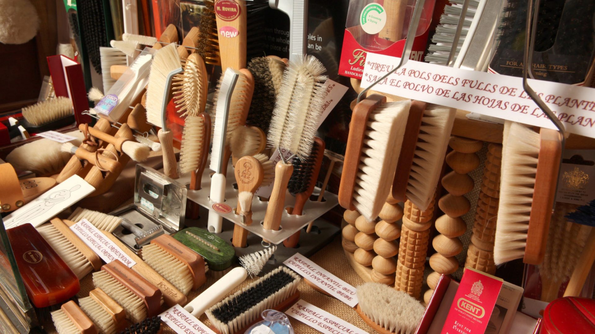 Barcelona 100-year-old firms & shops