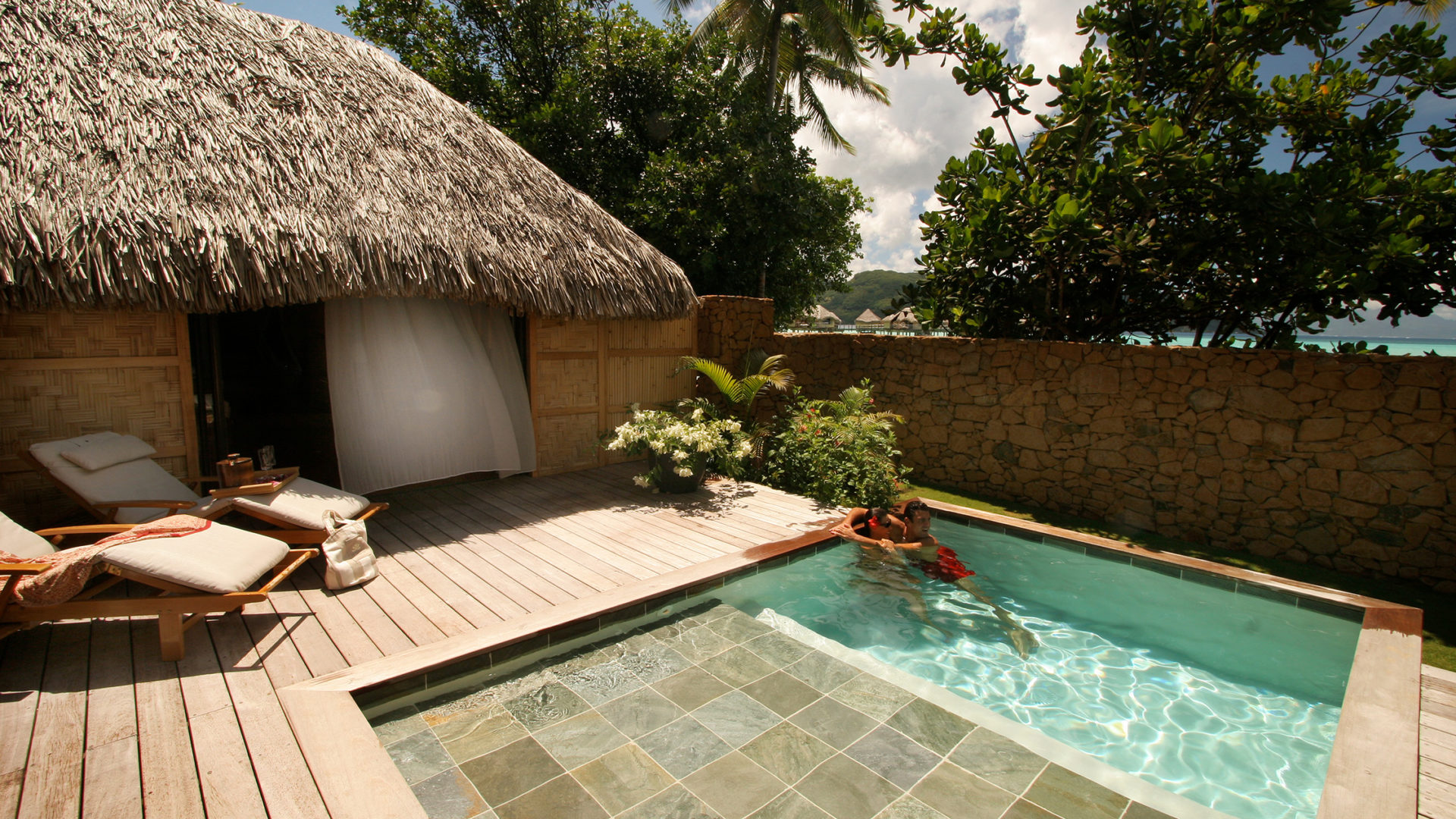 le taha'a island resort & spa