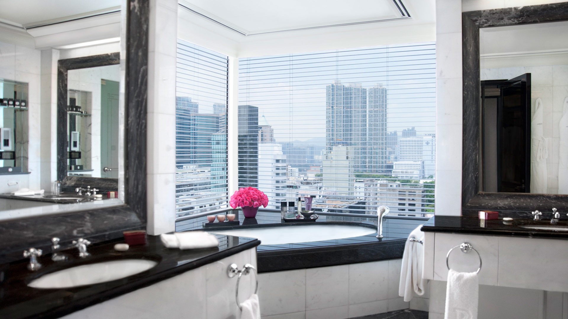 the peninsula hong kong