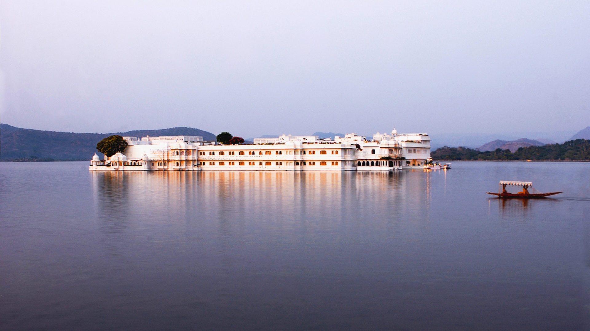 taj lake palace