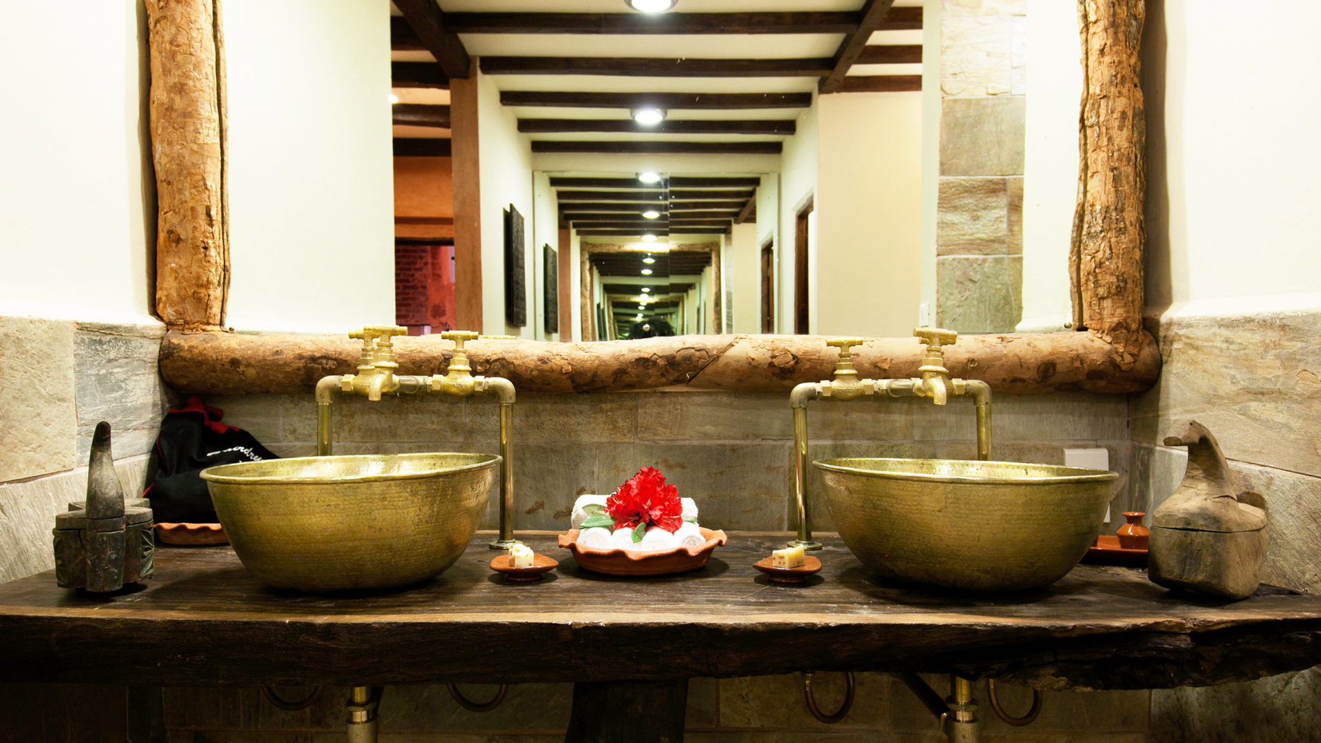 the dwarika's resort dhulikhel