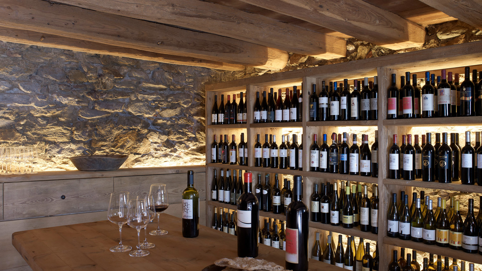 white deer san lorenzo mountain lodge