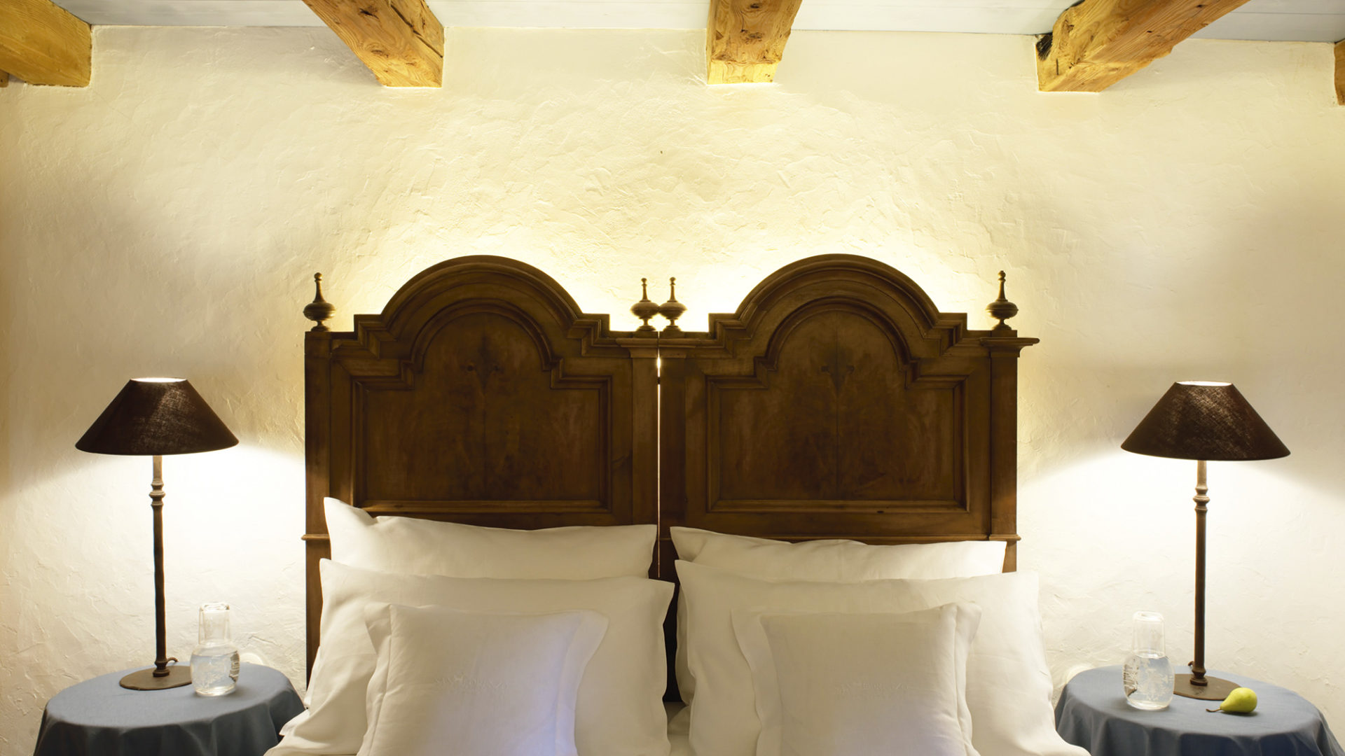 white deer san lorenzo mountain lodge