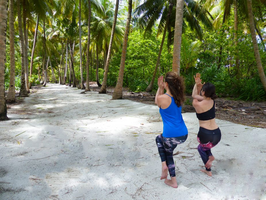 yoga retreat como maalifushi