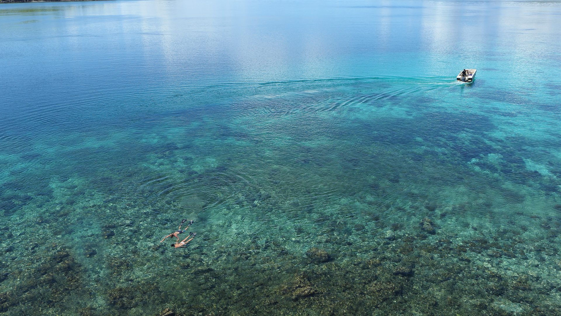 BRU&BRU-Agencia-de-viajes-exclusivos-Yates-Indonesia-Alila-Purnama3