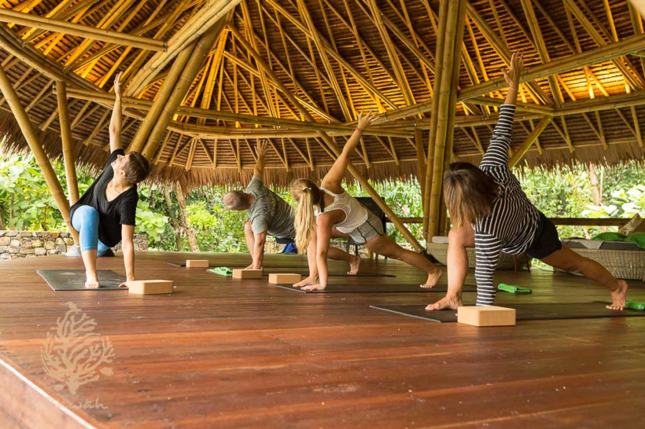 travel story ana bawah