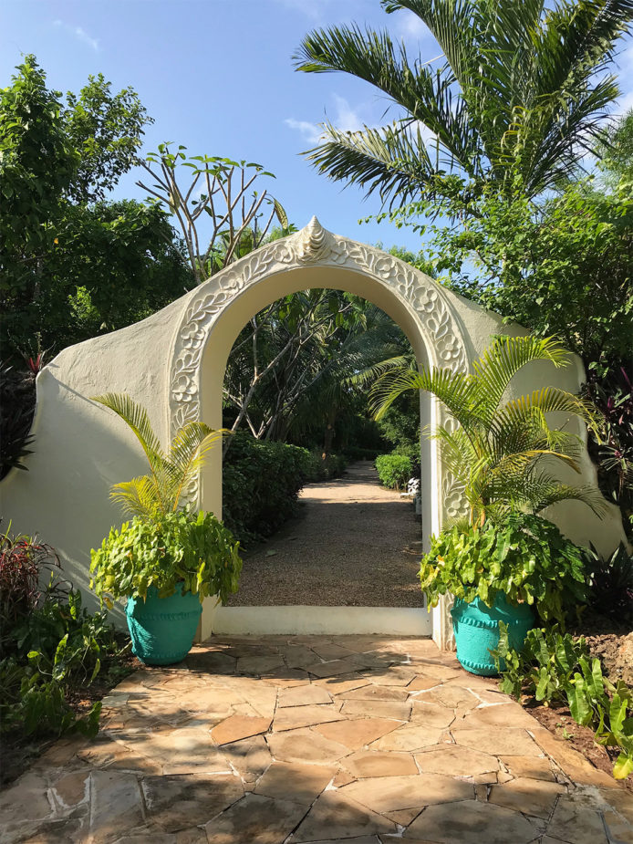 laura zanzibar travel story