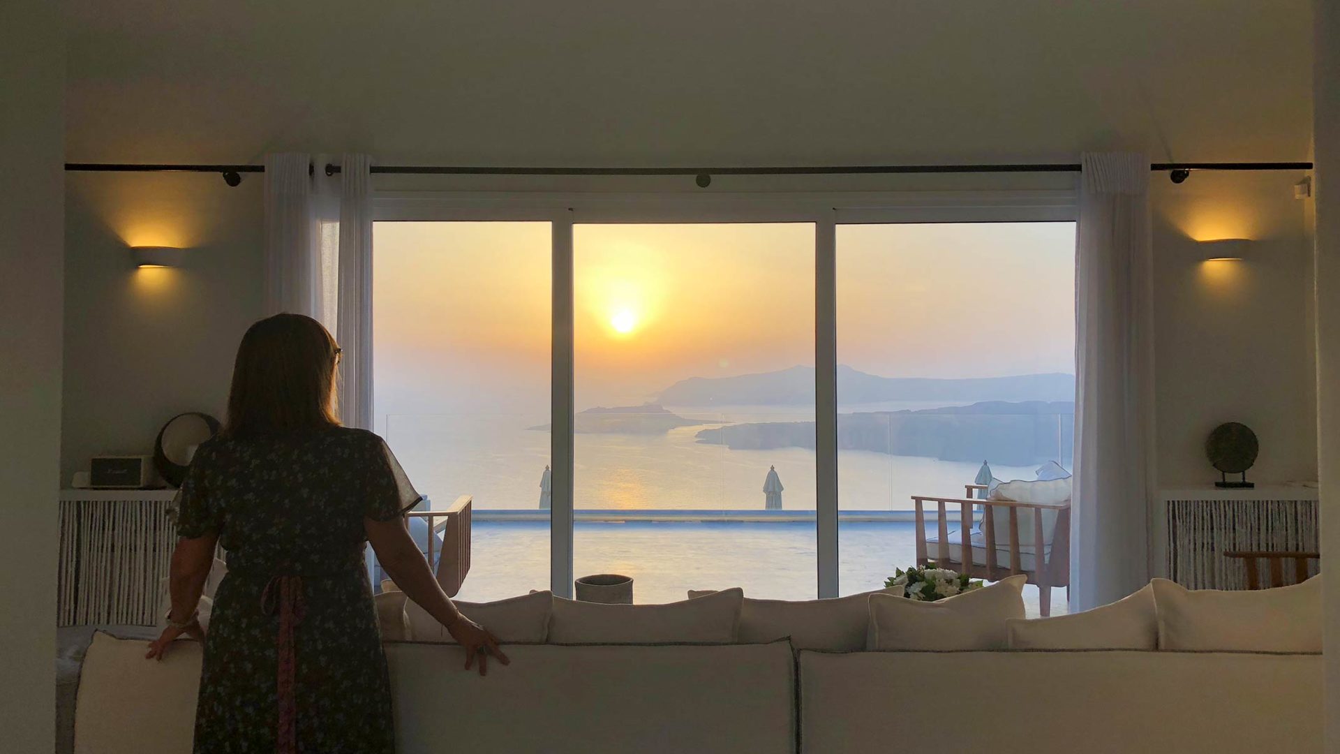 ana travel story santorini