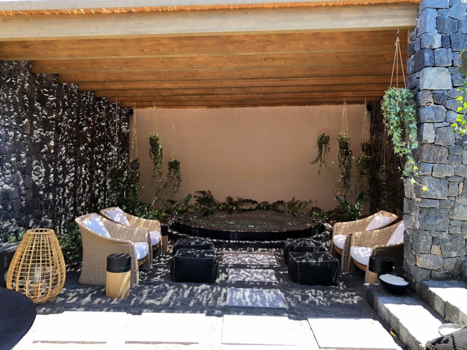 ana travel story santorini