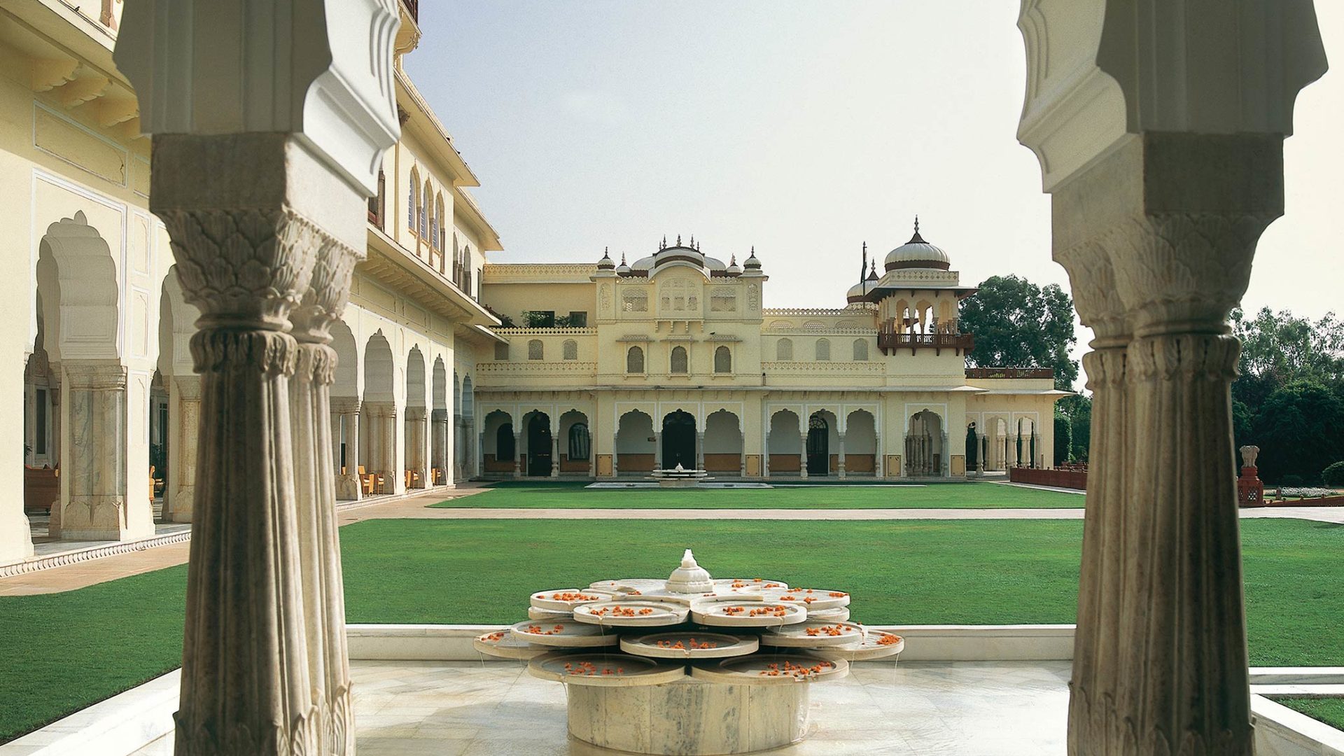 laura travel story india