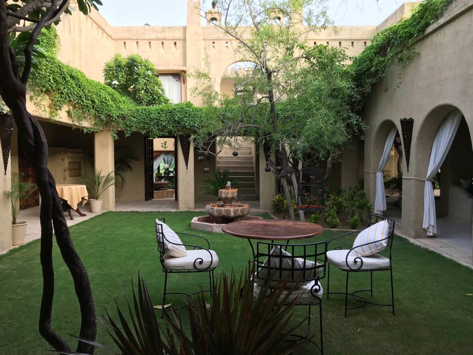 laura travel story india