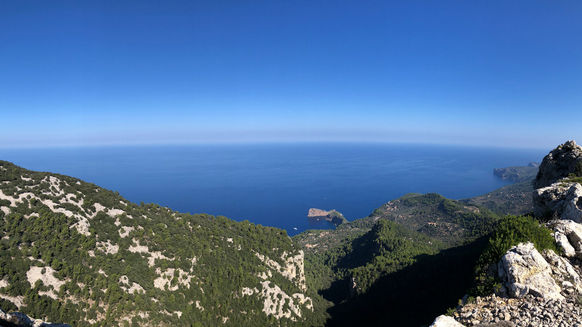 ana travel story mallorca