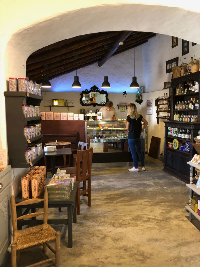 ana travel story alentejo