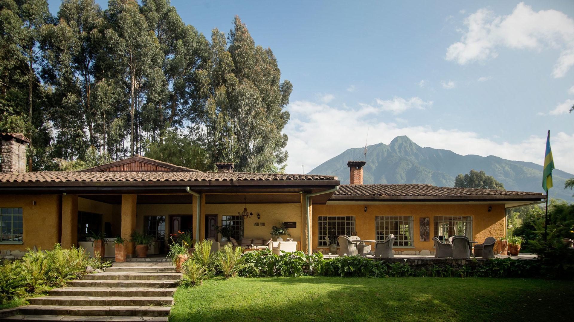 Sabyinyo Silverback Lodge