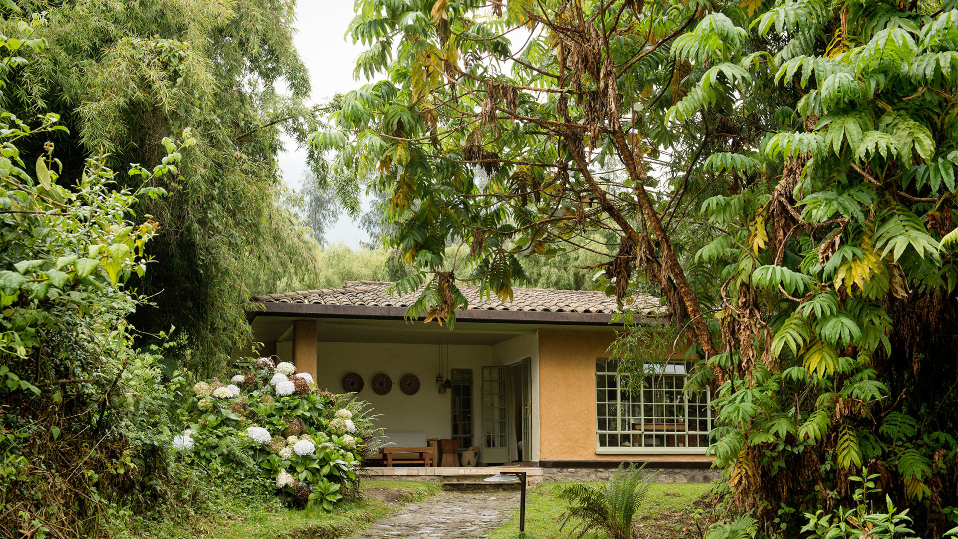 sabyinyo silverback lodge