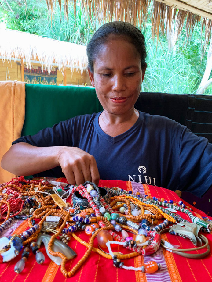 travel story ana laura bali