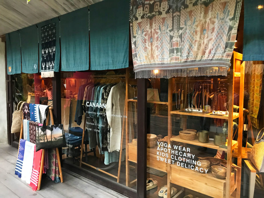 travel story ana laura bali