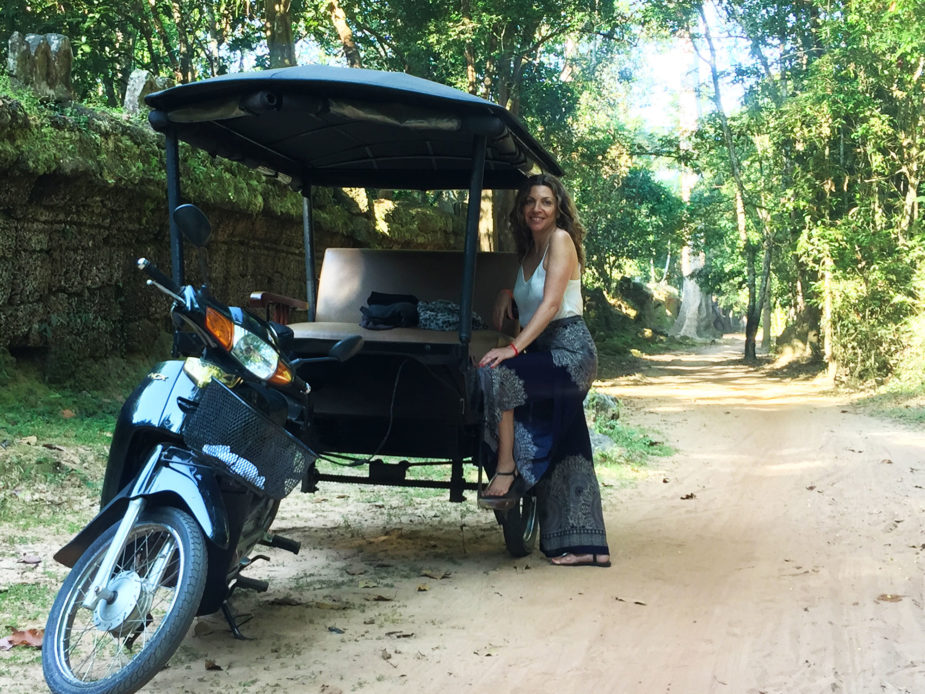 esther travel story camboya