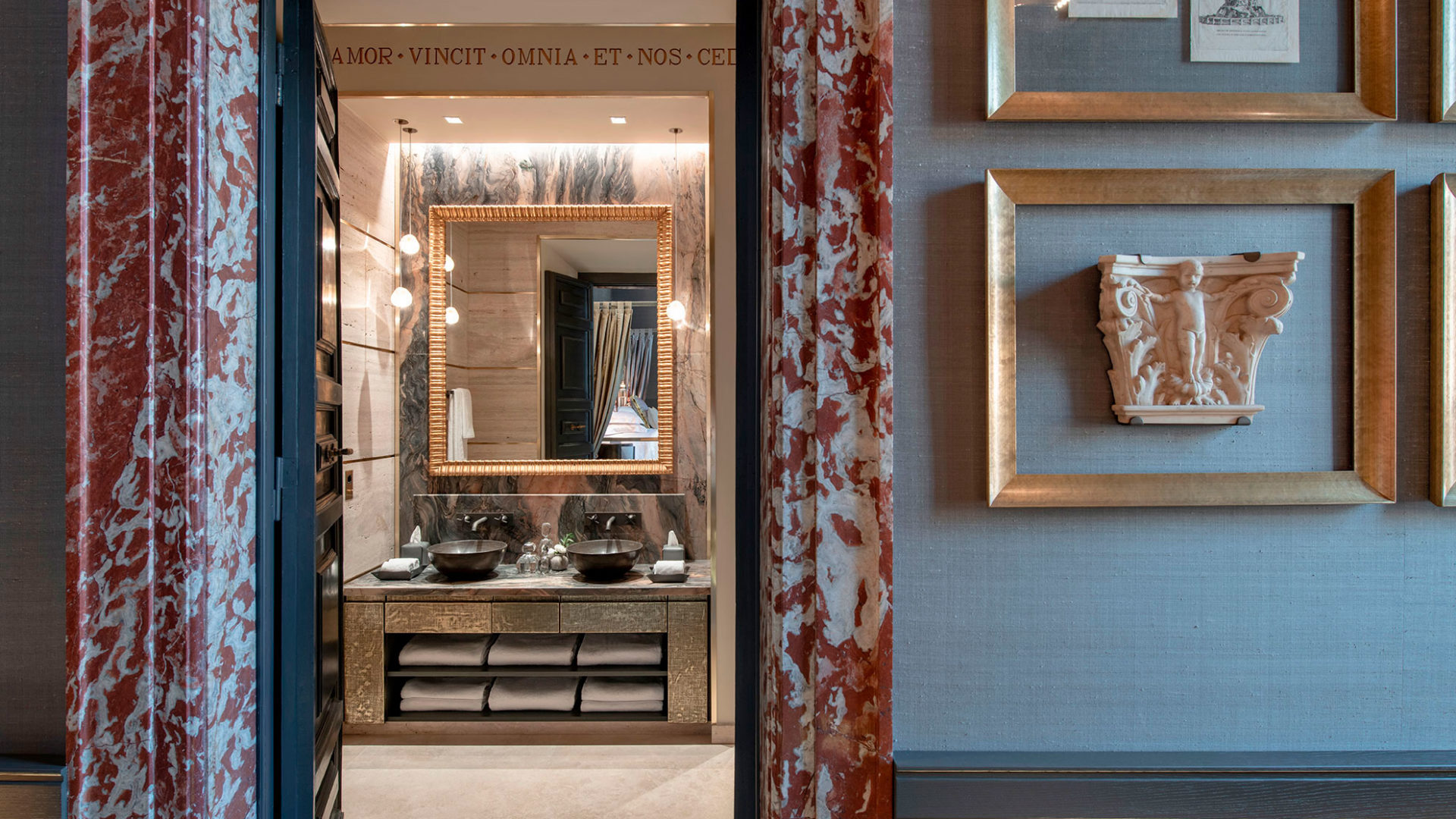 holy deer san lorenzo city lodge