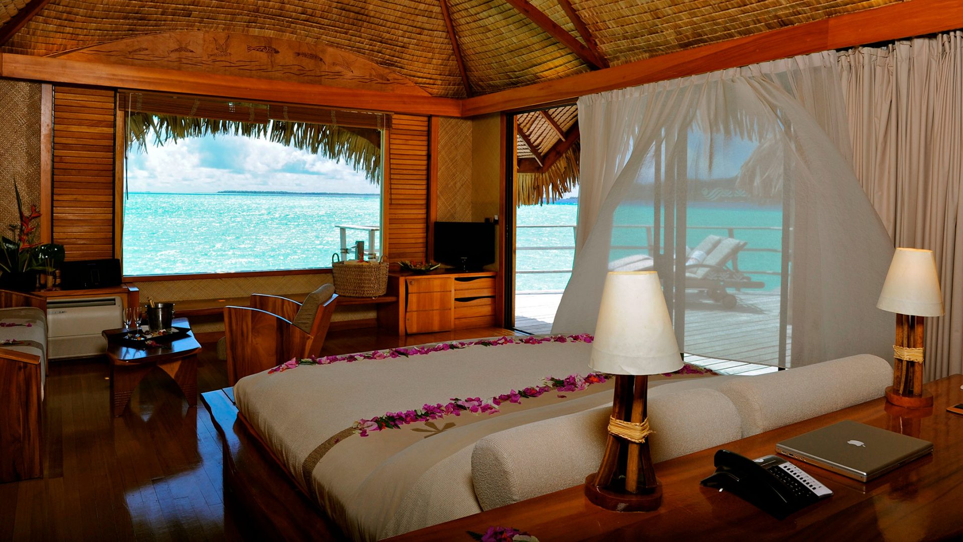 Le Taha'a Island Resort & Spa