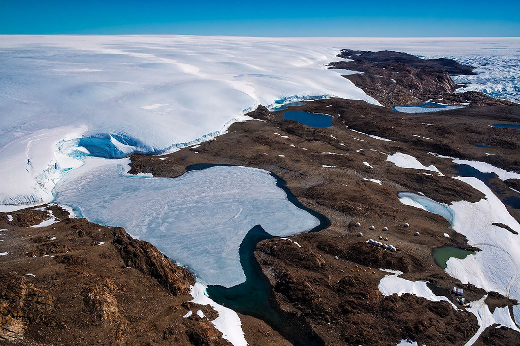 Antarctica: Emperors penguins & South Pole