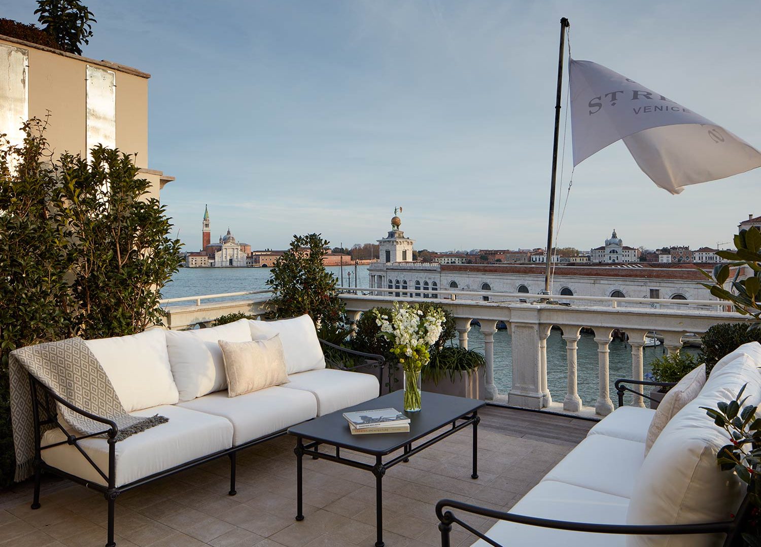 Bru & Bru agencia de viajes exclusivos - Travel Story Venecia con Esther Moreno. The Saint Regis Hotel Venice, Italia