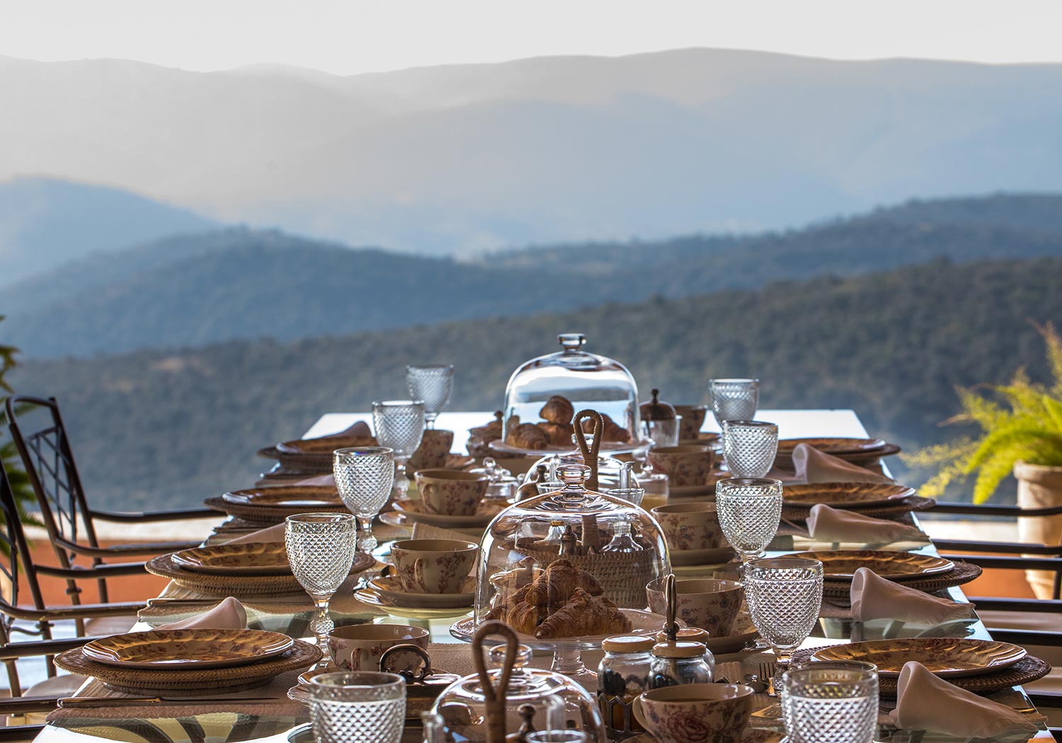 Bru & Bru, Agencia de viajes exclusivos: La Nava del Barranco. Safari en Ciudad Real, Centro de España