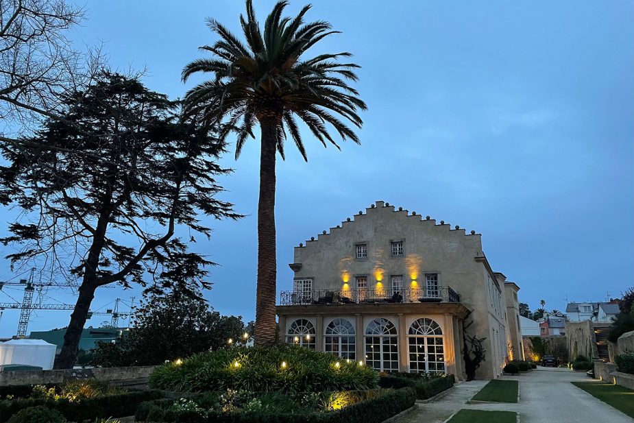 Bru-Bru-travel-story-palacio-de-figueras-5