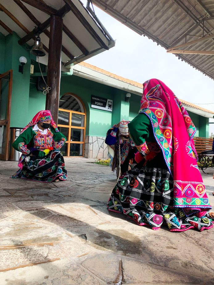 Bru-Bru-Travel-Story-Peru-Baile-Andinojpg