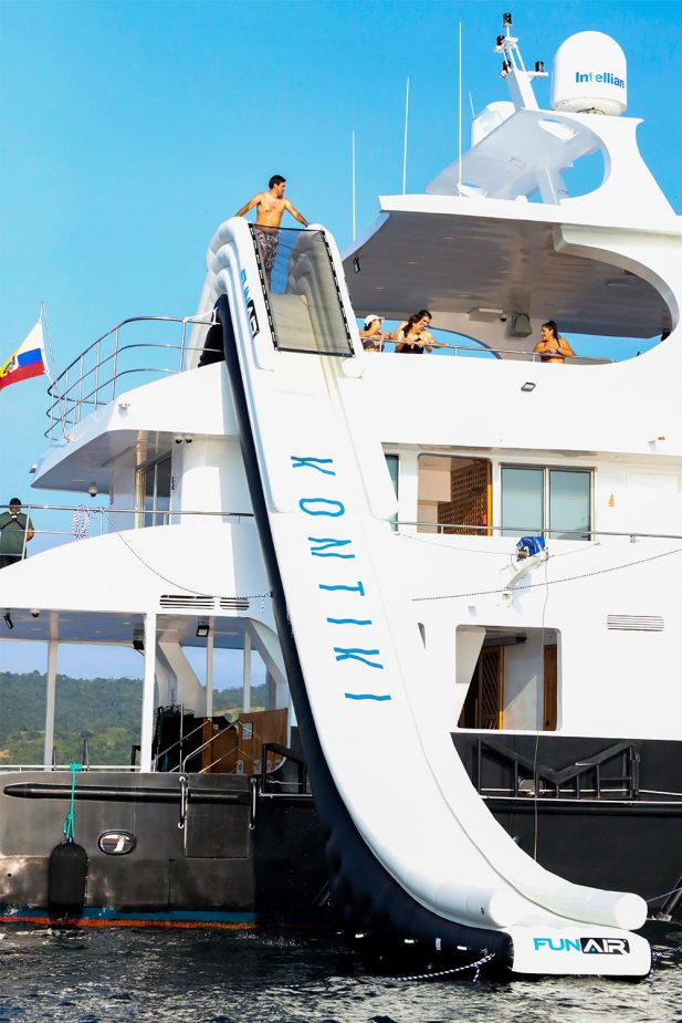 4-Bru-Bru-Kontiki-Expedition-Ecuador