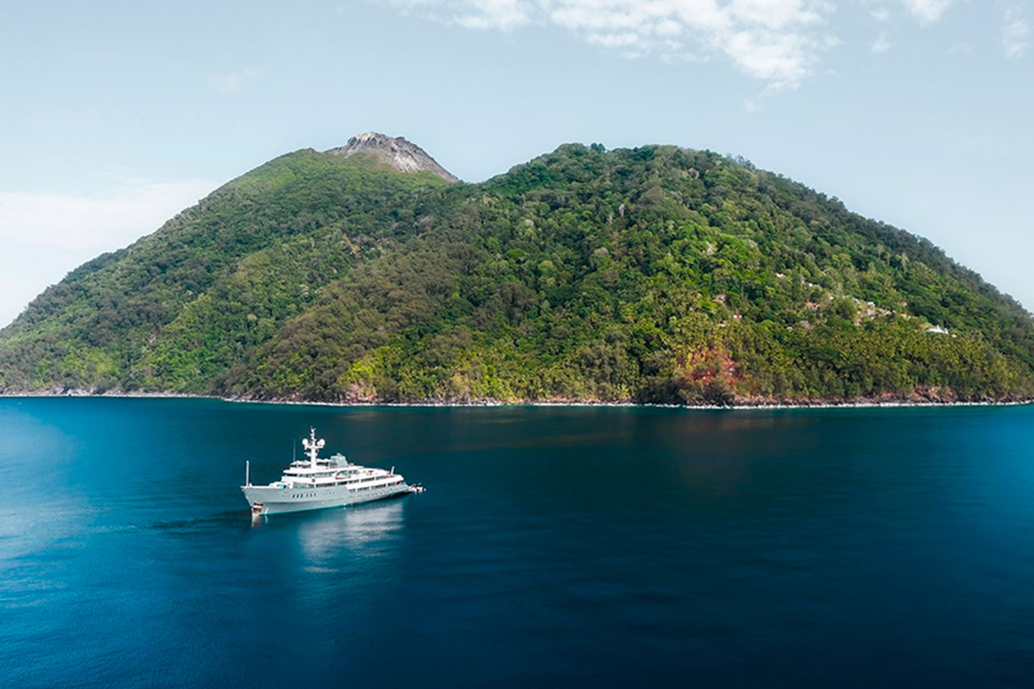 BRU&BRU-Viajes-exclusivos-Indonesia-Aqua-blue