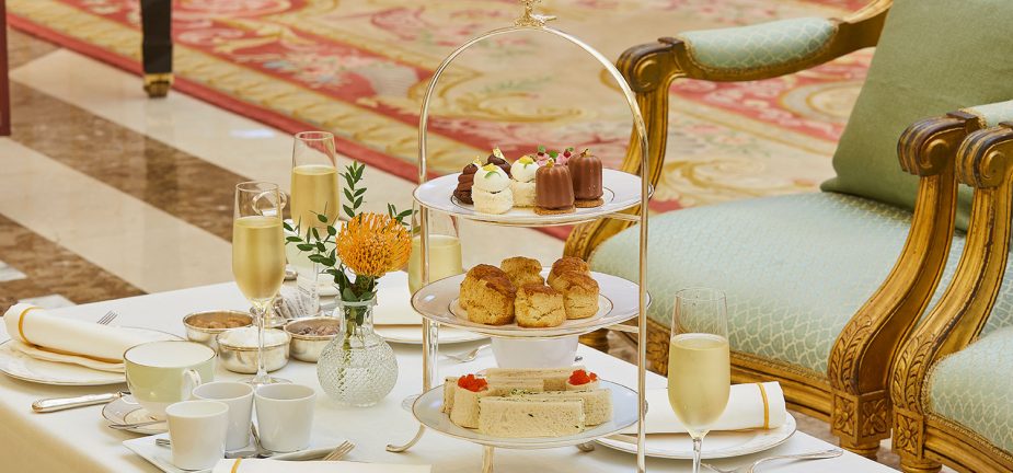 Travel Story El Palace Barcelona pet friendly