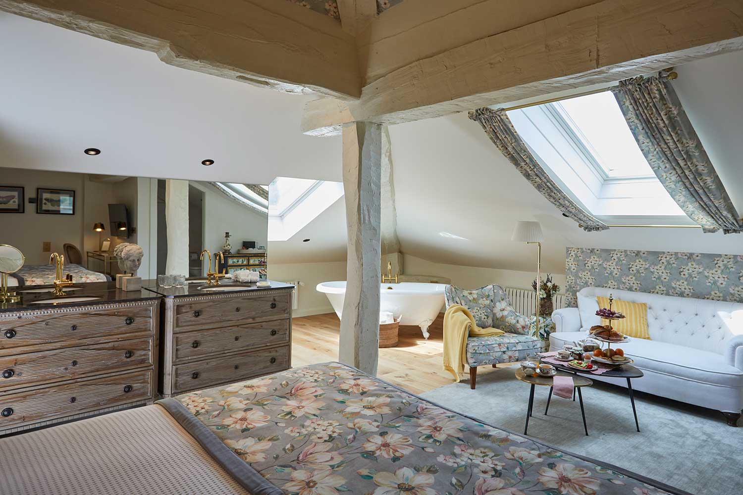 BRU&BRU Exclusive Travel designer Palacio-Helguera