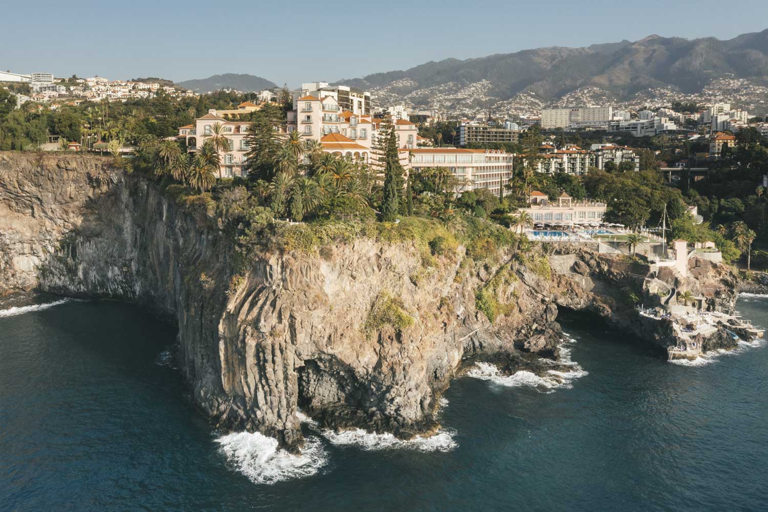 BRU&BRU-Agencia-de-viajes-exclusivos-Hoteles-Madeira-Belmond-Reids-Palace10