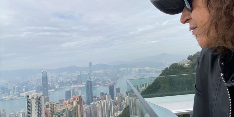 Hong Kong: tradition and vanguard